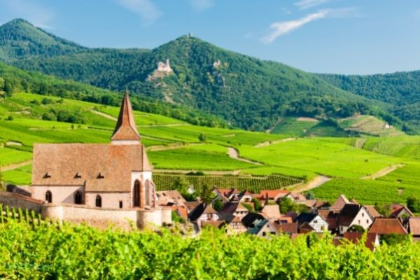 ALSACE Alsace is an historic area tucked away in eastern France