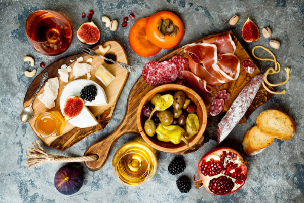 What Goes On a Charcuterie Board
